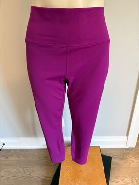 Vuori Women's Purple High-Waisted Leggings